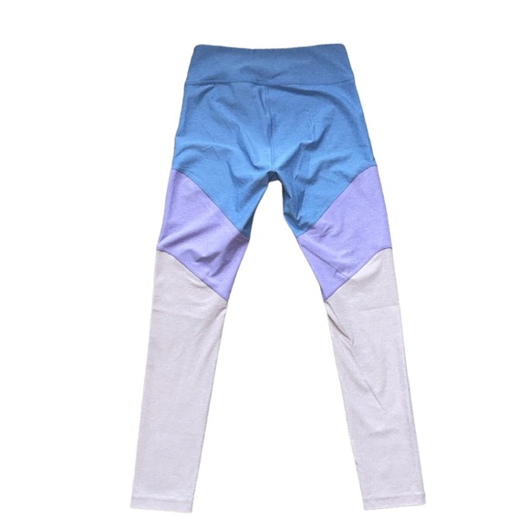 Outdoor Voices 7/8 Tri Color Leggings, Size Small, NWOT - Picture 12 of 12